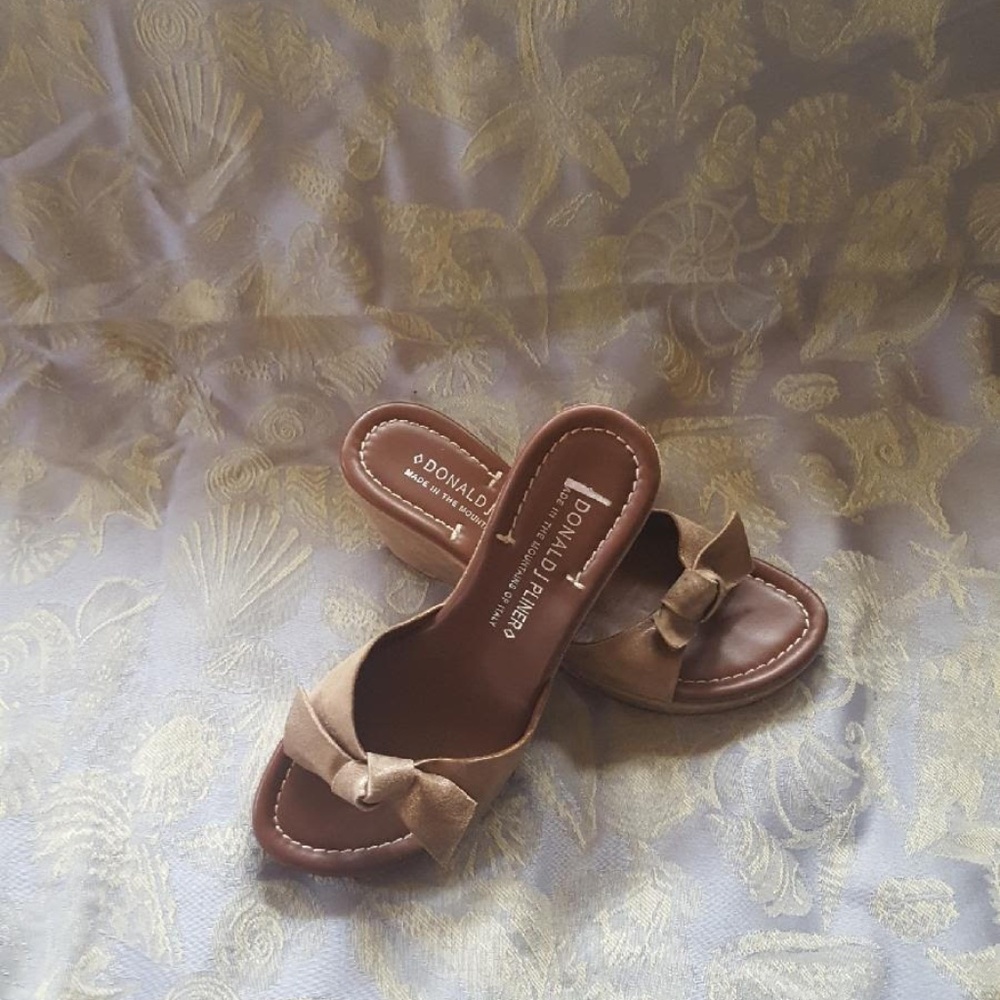 Wedge Mule Sandles